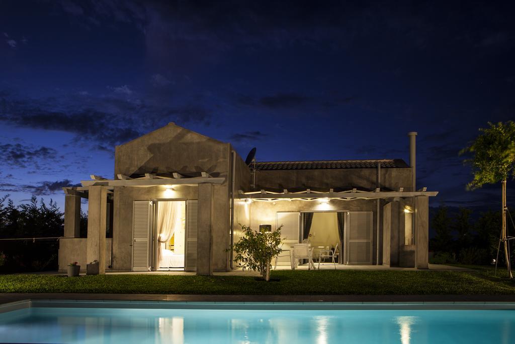 Villa Lefteris Svoronata Exterior foto